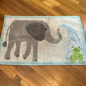 Pottery Barn Kids adorable bath set.